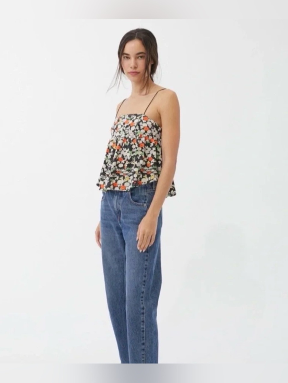 URBAN OUTFITTERS Floral Spaghetti-Strap Peplum Top
LIKE NEW ORIGINAL PRICE - Picture 3 of 13